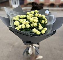 Букет Белые кустовые розы Солинеро в Больших Вяземах