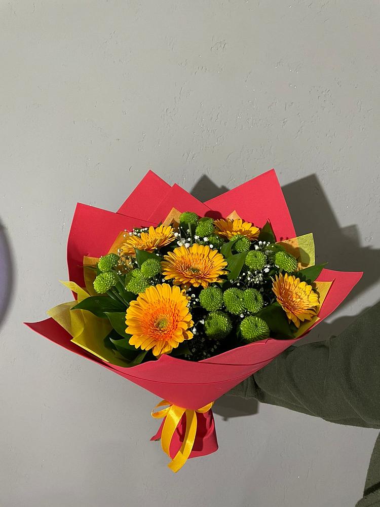 Букет восход солнца в Больших Вяземах Букет цветов из: Герберы и Хризантемы в Больших Вяземах